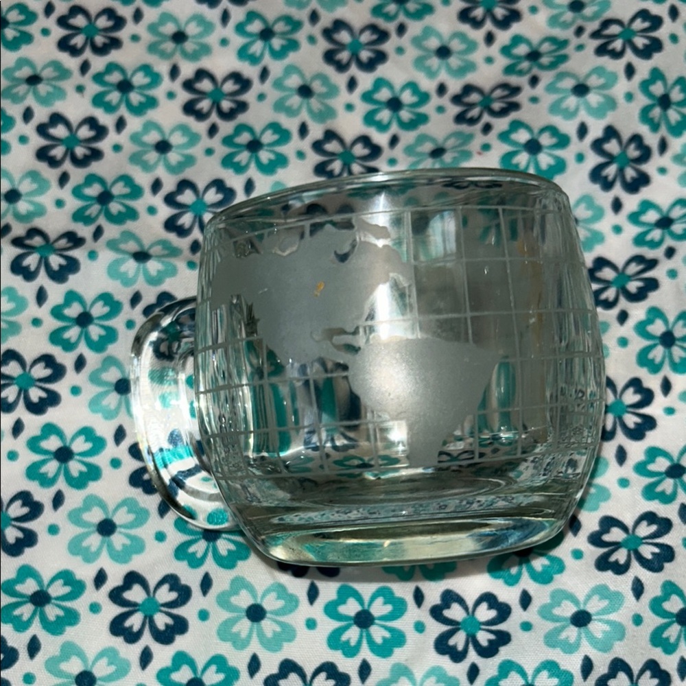 Nestle Clear Glass Mug with World Map Design Vintage